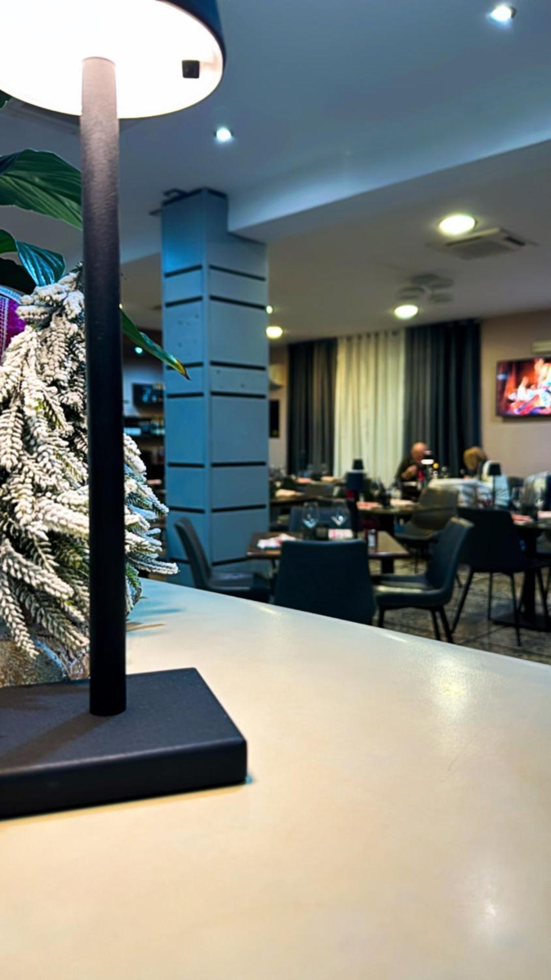 צ'רבו Hotel Le Nereidi מראה חיצוני תמונה