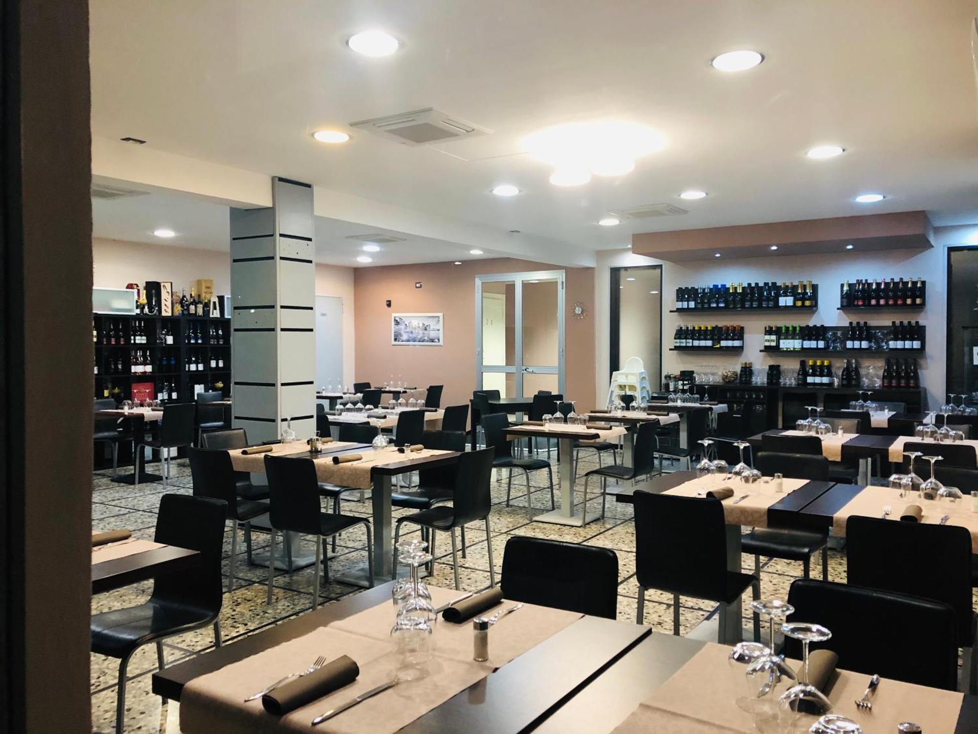 צ'רבו Hotel Le Nereidi מראה חיצוני תמונה