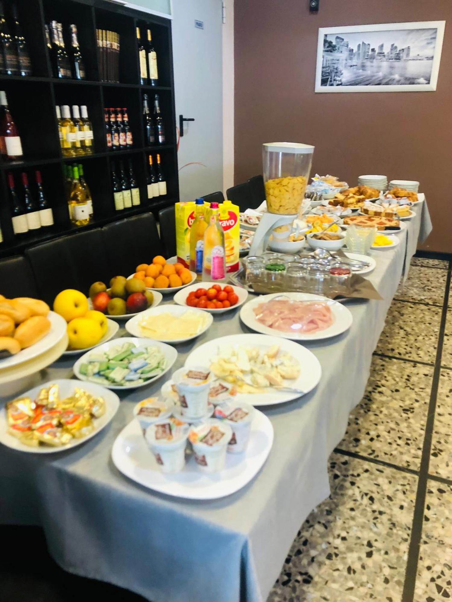 צ'רבו Hotel Le Nereidi מראה חיצוני תמונה