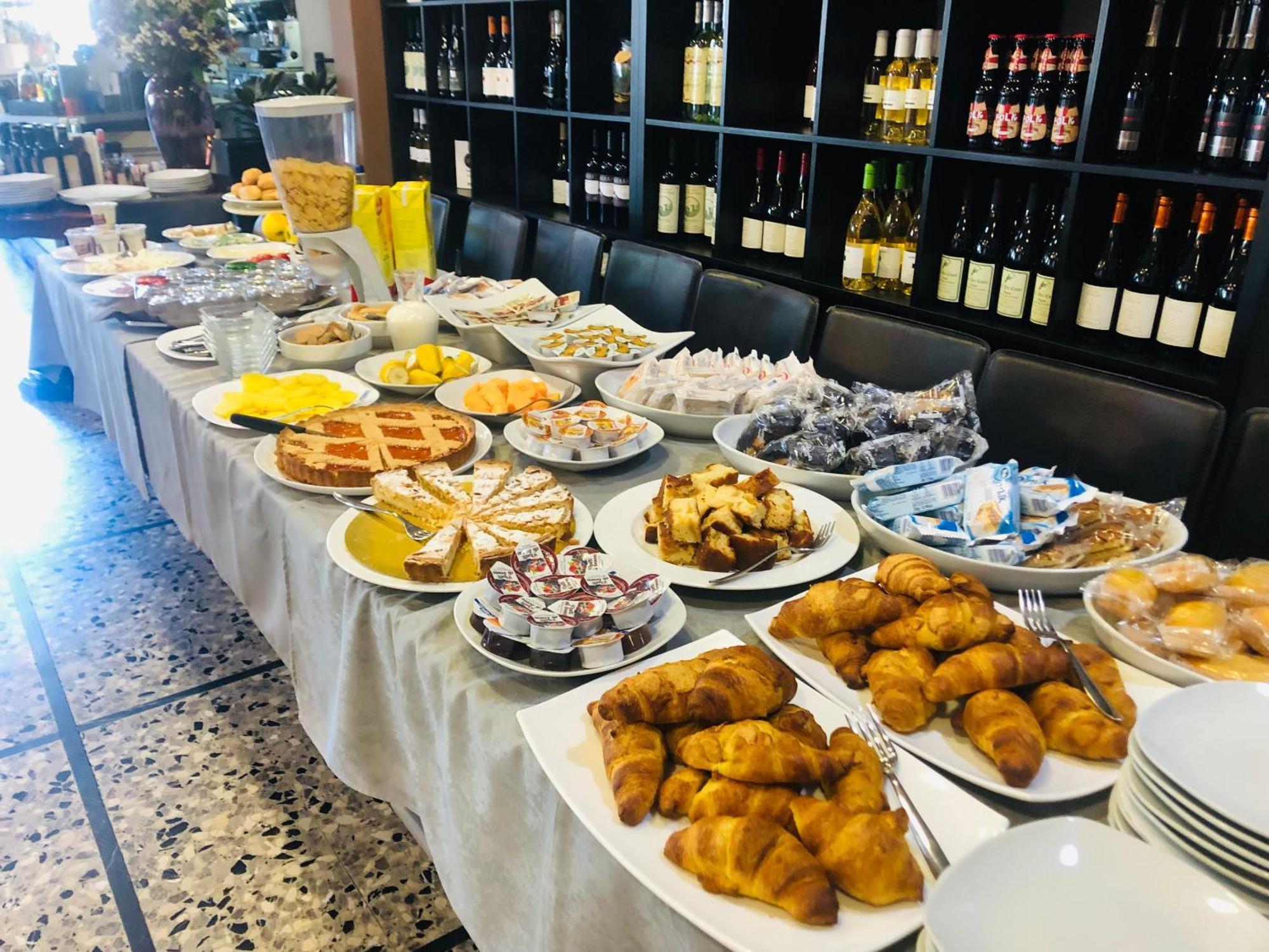 צ'רבו Hotel Le Nereidi מראה חיצוני תמונה